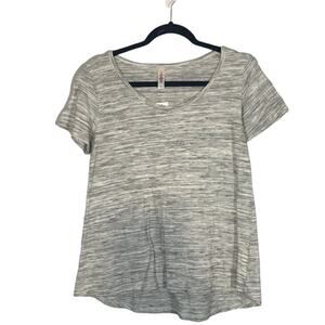 LuLaRoe Women’s Gray Short Sleeve Lightweight Cotton Blend T-Shirt Size Small